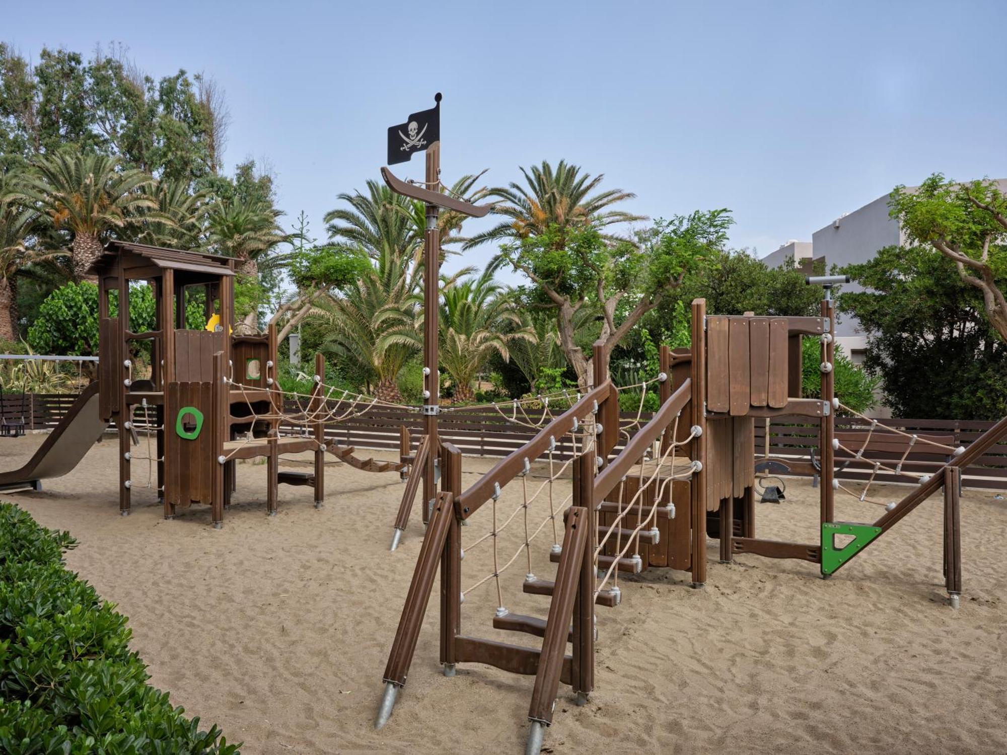Atlantica Ocean Beach Resort Máleme Kültér fotó